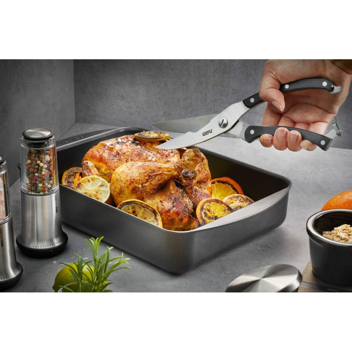 V6H9908F50B958D8CD7C2DD6CE2C65B6AEDR6352878P3