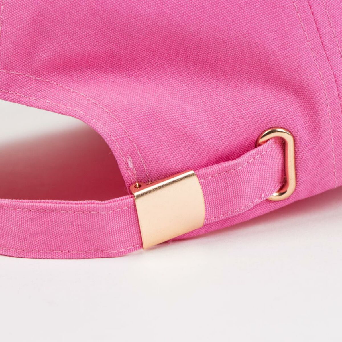 V3HC56230278F81909DBB69080658305941R5494148P3